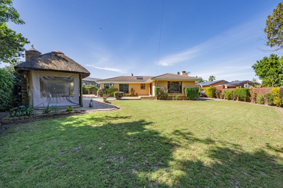 4 Bedroom Property for Sale in Vredekloof Western Cape